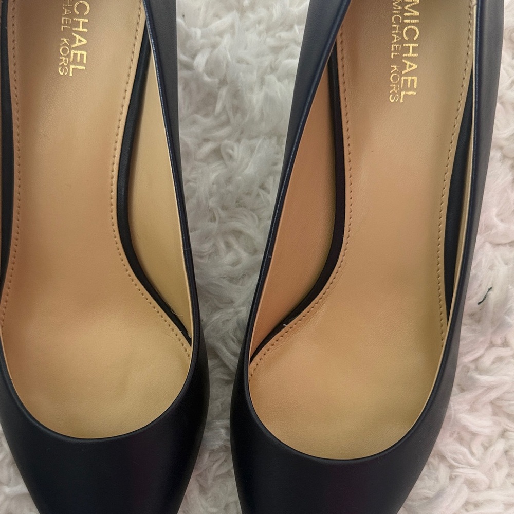 Michael Kors Navy Kitten Pointed Toe Heels - Picture 4 of 4